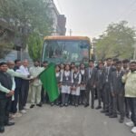 झारखंड विधानसभा की कार्यवाही देखने के लिए शैक्षणिक भ्रमण के तहत संत मरियम विद्यालय के विद्यार्थियों को हरी झंडी दिखाकर किया गया रवाना।