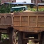 पुलिस ने अवैध बालू परिवहन करते हुए दो ट्रैक्टर को किया जप्त, क्षेत्र में मची हड़कंप।